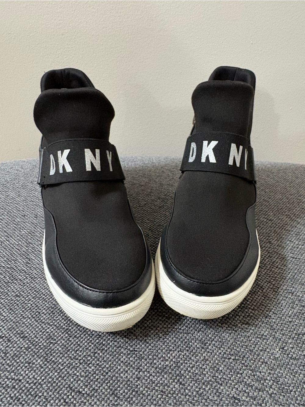 DKNY Black Kids High-Top Slip-On Sneakers with White Sole